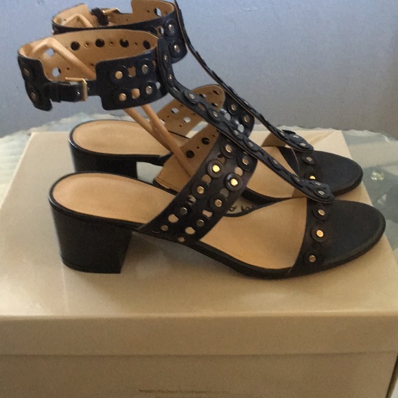 Mark Fisher Johnay - Picture 2 of 8